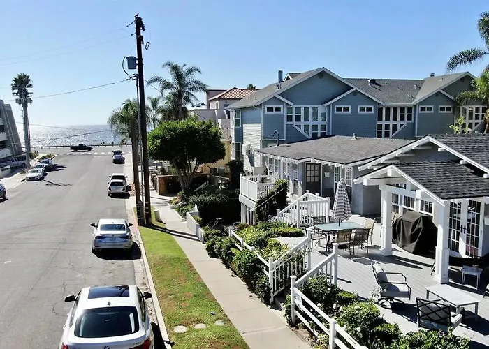 Walk To Beach, Ac, Firepit, Grill